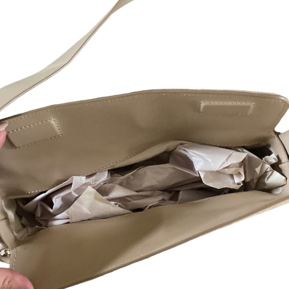 Isaac Mizrahi IMNYC Suede & Leather Crossbody Shoulder Bag Double Tassels NWOT - Picture 8 of 11